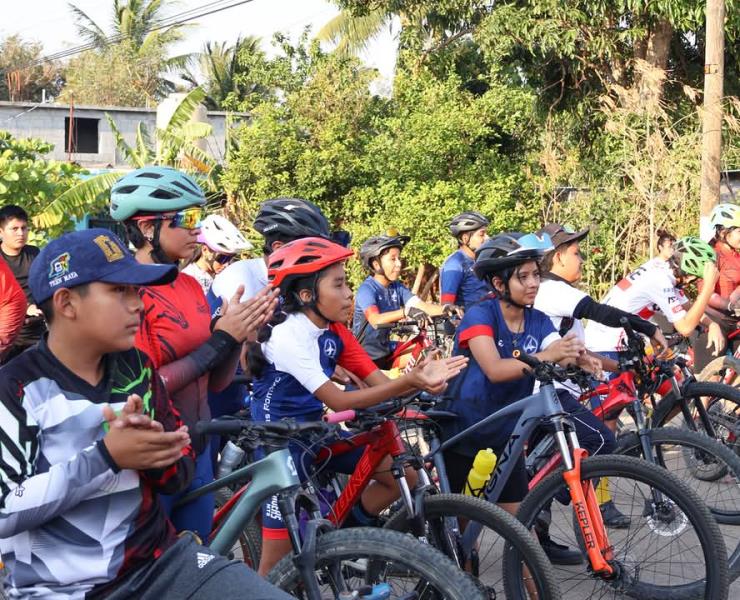 Organizan rodada ciclista para jóvenes
