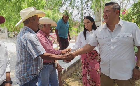 Agradecen apoyo de Arnulfo Urbiola
