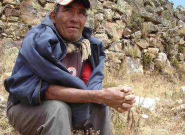 Antorchistas quieren despojar de terreno a un ancianito 