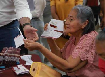 Miles recibirán becas federales