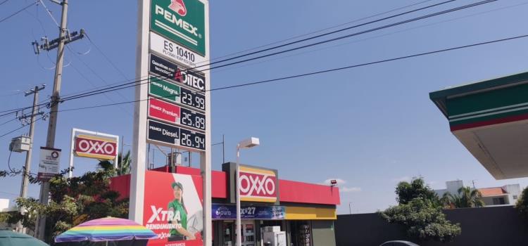 Bajó precio  de la gasolina