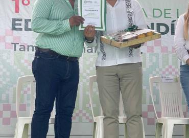 Reconoce SNTE apoyo de Alcalde en educación 