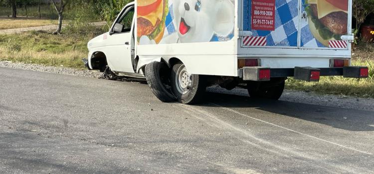 Camioneta de Bimbo protagonizó choque Camioneta de Bimbo protagonizó choque