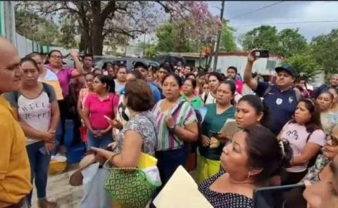 Manifestación en el COBACH 12 de Tampacán