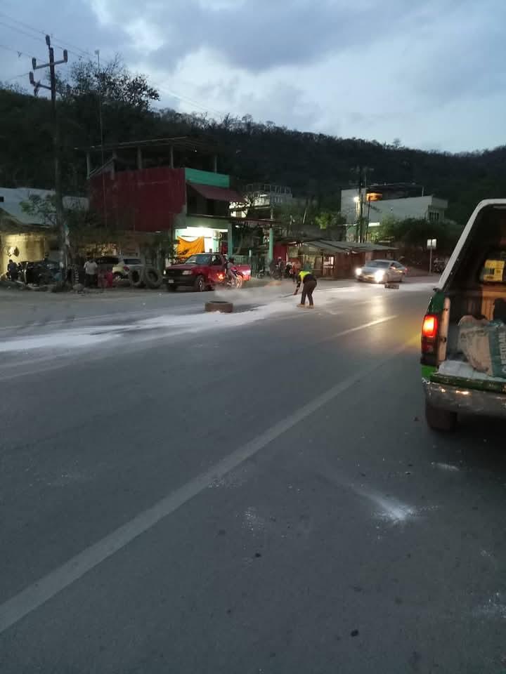 Motociclistas derraparon