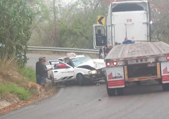 ADULTO HERIDO EN FUERTE CHOQUE ADULTO HERIDO EN FUERTE CHOQUE