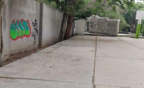 Grafitean Plaza de la colonia Juárez
