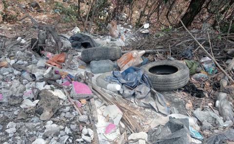 Denuncian basurero clandestino en Choteco
