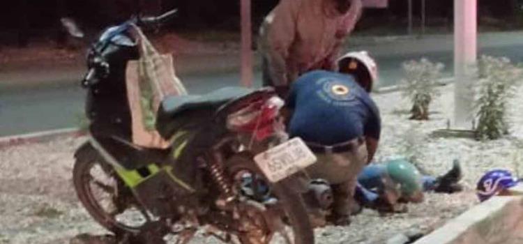 MOTOCICLISTA HERIDO AL DERRAPAR Y CAER MOTOCICLISTA HERIDO AL DERRAPAR Y CAER