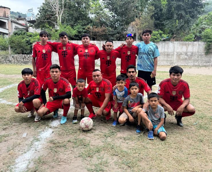 Atlético Mi Ranchito sacó el empate a Veteranos 3-3
