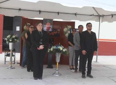 Dieron homenaje a Saul Baldazo T.