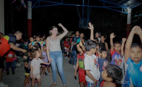 Inició alcaldesa festejos del Día del Niño y Día de las Madres
