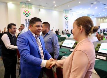 Marichuy Rivera participó en encuentro estatal sobre el agua en SLP