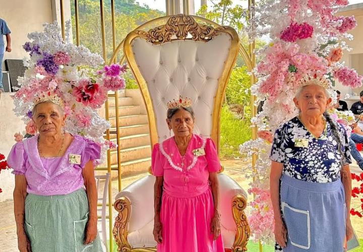 Homenajearon a las mamás más longevas de Santa María Picula