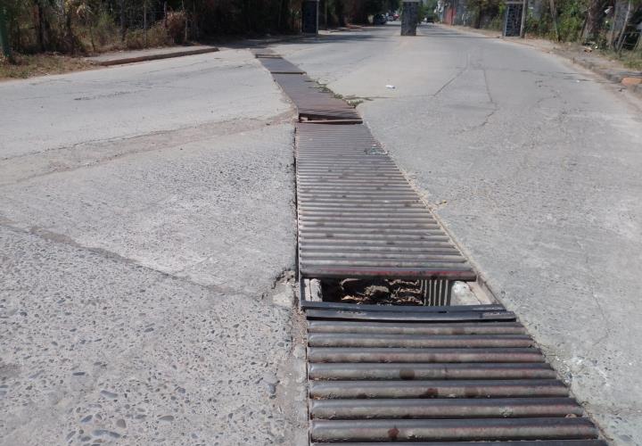 Sin reparaciones en alcantarillado: un peligro