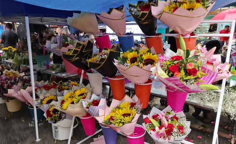 Esperan floristas repunte en ventas