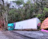Trailero chocó en la Valles-Rioverde