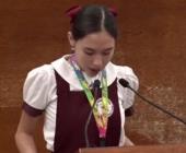 Niña participó En parlamento