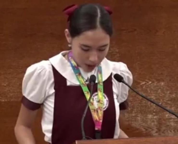 Niña participó En parlamento
