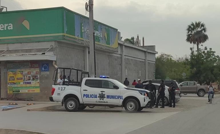 Ciudadanos alzan  la voz contra policías 