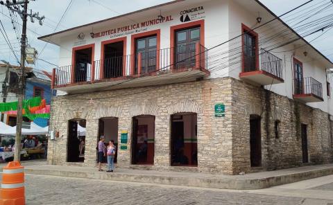 Destituyen a titular  del Registro Civil 

