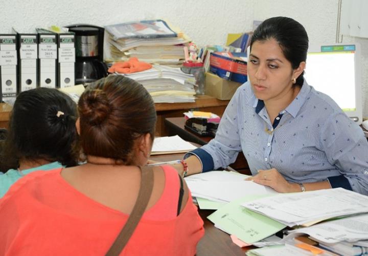 Violencia familiar afecta a 8 de cada 10 madres, revelan estadísticas