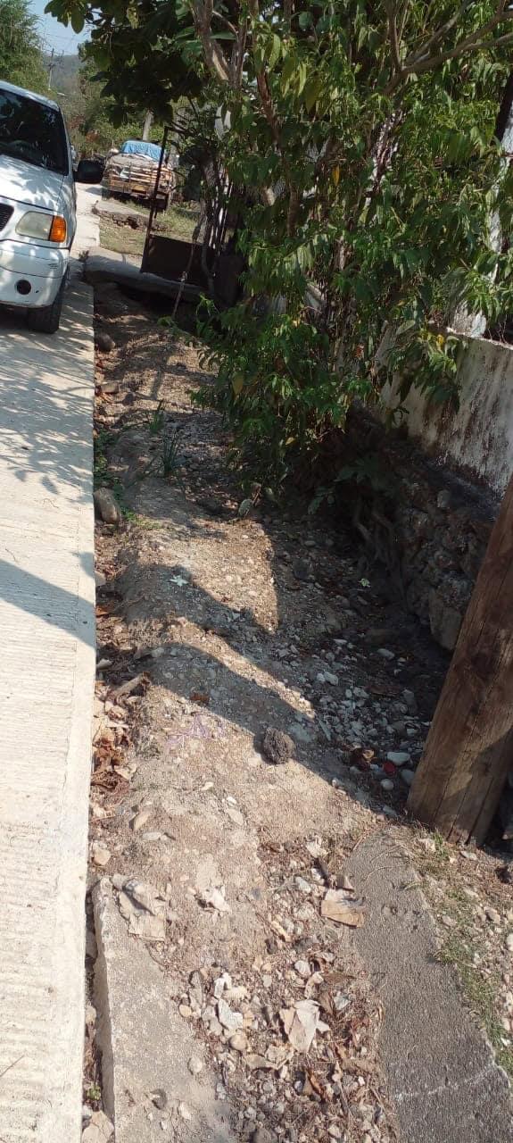 Gobierno no cumplió  con obra carretera