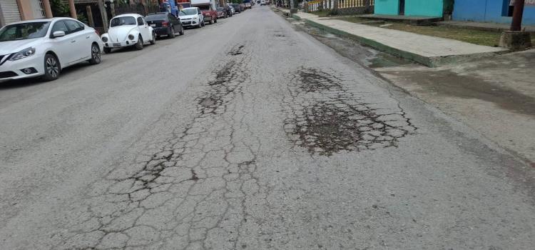 Urge reparar la Damián Carmona Urge reparar la Damián Carmona