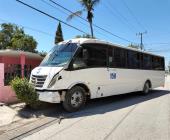 Chocó autobús urbano impactó a camioneta     