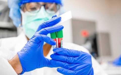 Atienden cáncer  colorrectal en ZM
