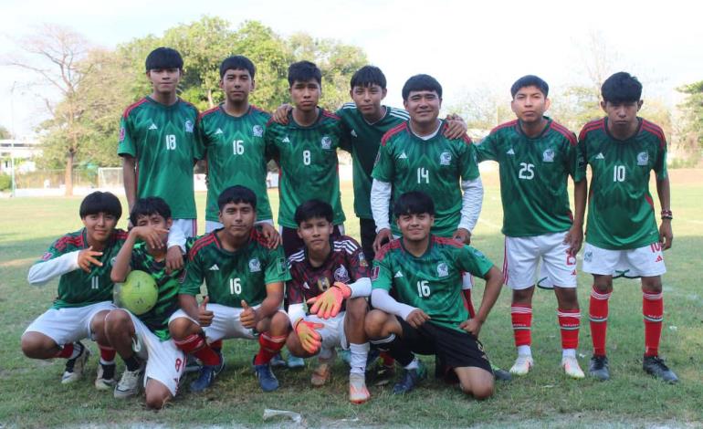 Phoenix campeón de 3ra. fuerza en fut municipal juvenil especial