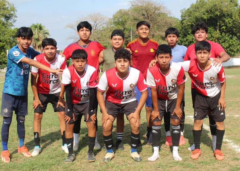 Abarrotes Alyce finalista de 2da fuerza, juvenil especial
