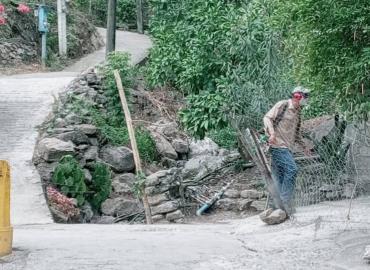 Barrios y panteón son fumigados en la delegación de Tamán