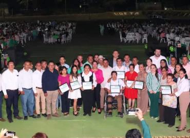 Reconocen la excelencia docente con los Premios Municipales a la Educación 2025