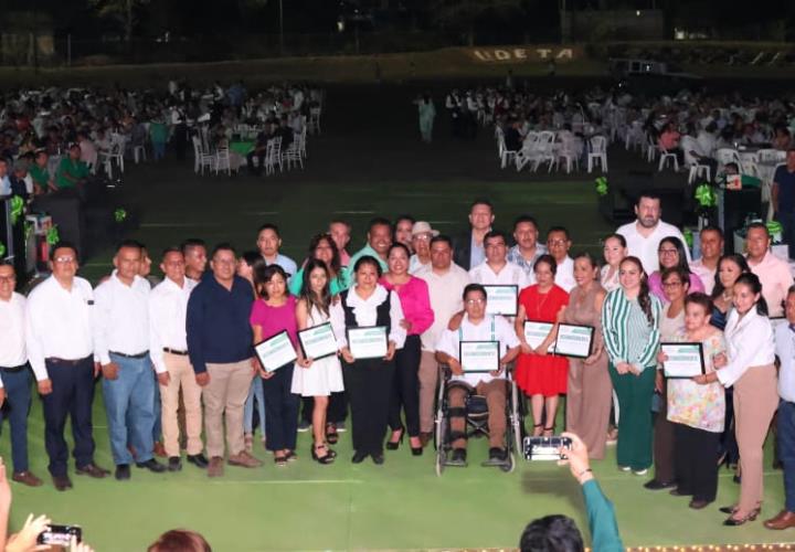 Reconocen la excelencia docente con los Premios Municipales a la Educación 2025