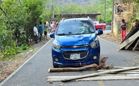 Se impactó contra cochera