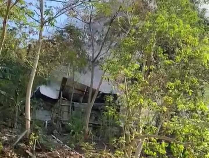 Dos viviendas se incendiaron Dos viviendas se incendiaron