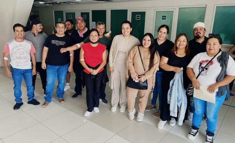 Personas realizaron  donación de sangre 