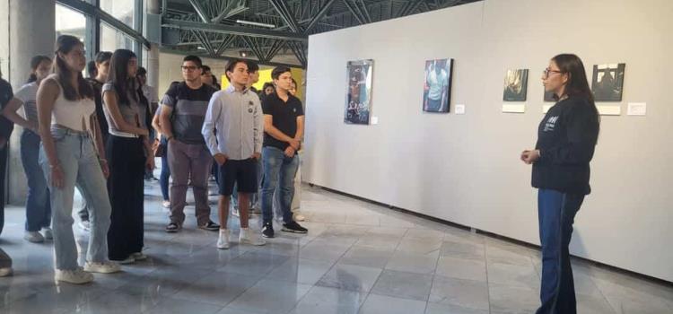 Universitarios visitaron museo Universitarios visitaron museo
