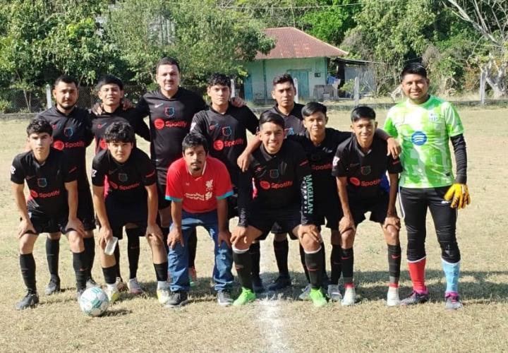 Par de juegos estelares en futbol de San Martín