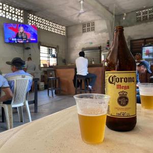 Cuestionan uso del apoyo del Bienestar: ´van a cantinas´
