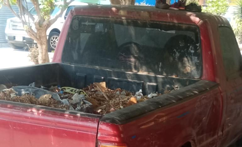 Camionetas abandonadas son contenedores de basura