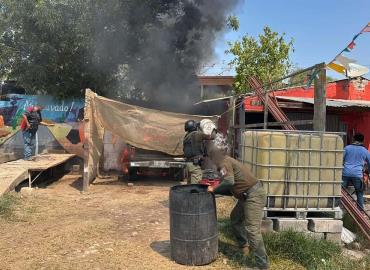 SE QUEMÓ  CAMIONETA