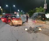 Vehículo destrozado en brutal accidente          
