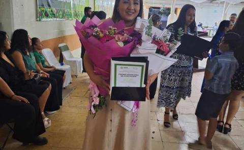 Isabel Moreno recibió el reconocimiento municipal
