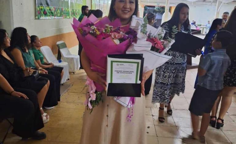 Isabel Moreno recibió el reconocimiento municipal