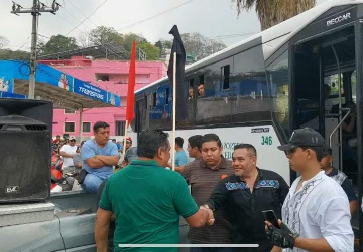 Protesta de motociclistas concluye con compromiso de diálogo