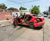 AUTOMÓVIL DESTROZADO