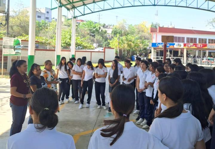 Plática de concientización otorgada a alumnos del CBTis 187