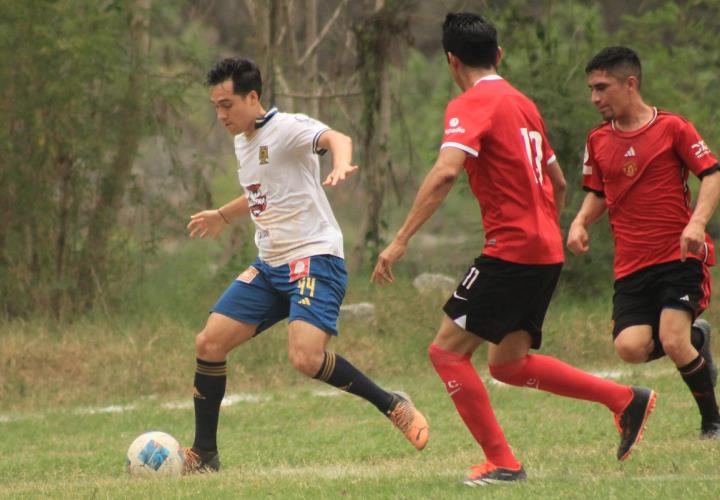 Enlaces Huastecos-Barrera C. le adelantaron regaló a Emilio